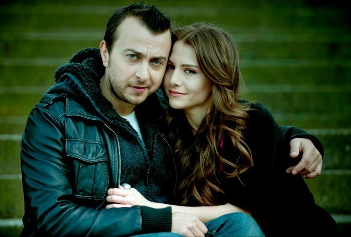 مسلسل مجنون ليلى (Leyla ile Mecnun)